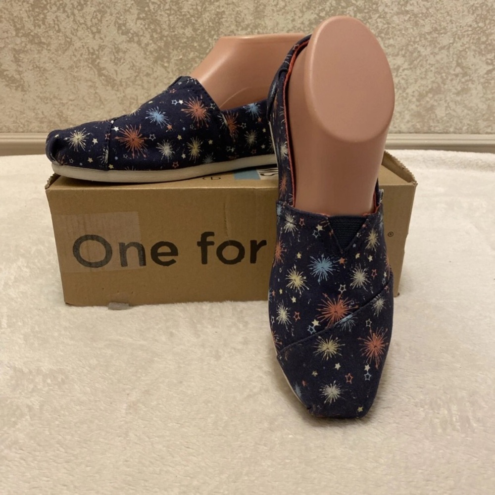 Toms Women's Blue Glow In The Dark Fireworks Flats